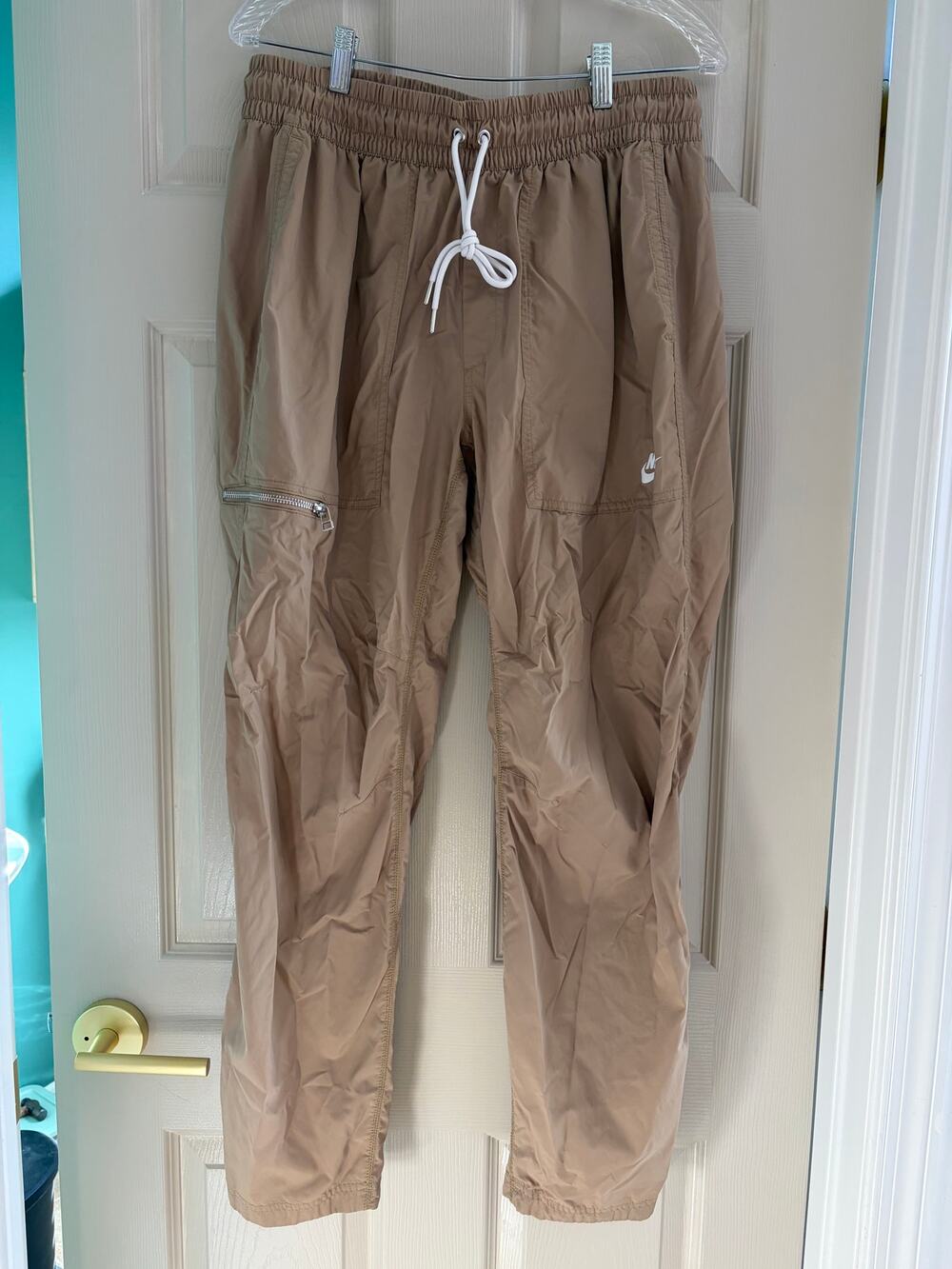Nike Sportswear Woven Cargo Track Pants XL Tan Khaki Nylon Joggers DJ0418-297